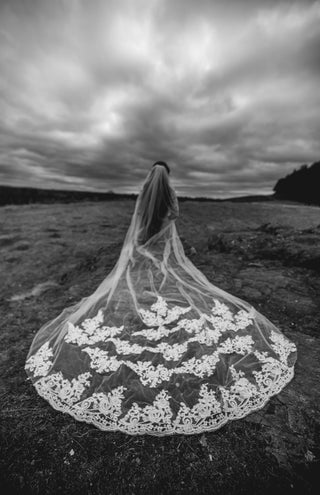 Romantik Stilde Elbise Tasarımları ile Büyüleyin