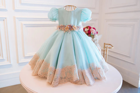 Kış Ayları için Kalın ve Şık Elbise Modelleri