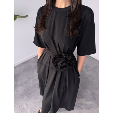 ROSE DETAILED SHORT SLEEVE OVERSIZED DRESS BLACK
