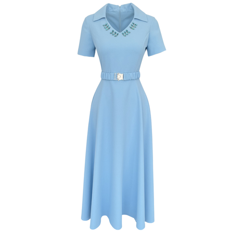 YAKASI TAŞ İŞLEMELİ KLOŞ ELBİSE MAVİ