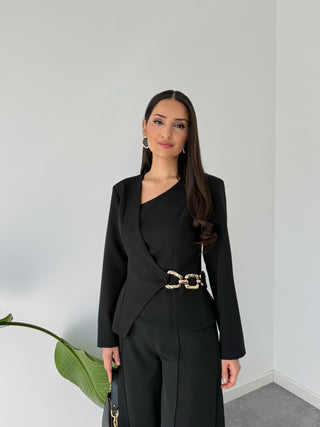 KRUVAZE MODEL YANDAN AKSESUAR DETAYLI TAKIM SİYAH