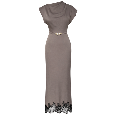 ETEĞİ DANTEL DETAY İNCİ KEMERLİ ELBİSE VİZON