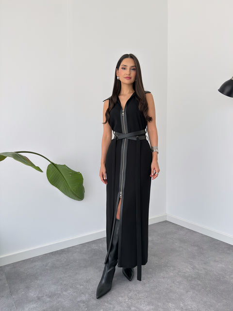 DERİ KEMER DETAY FERMUARLI MAKSİ ELBİSE SİYAH