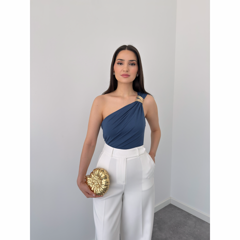 TEK OMUZ YANLARDAN DRAPELİ BLUZ İNDİGO