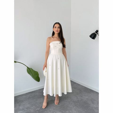 TAŞ İŞLEMELİ STRAPLEZ ELBİSE EKRU