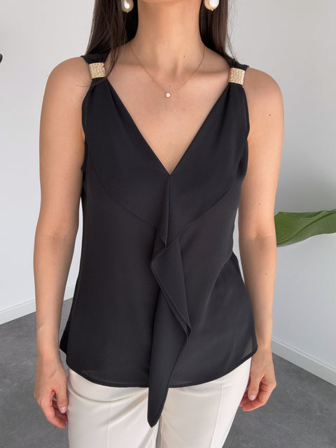 OMUZLARI AKSESUAR DETAYLI V YAKA BLUZ SİYAH
