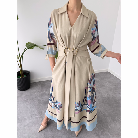 BELİ AKSESUAR DETAYLI FLORAL DESEN MAKSİ ELBİSE