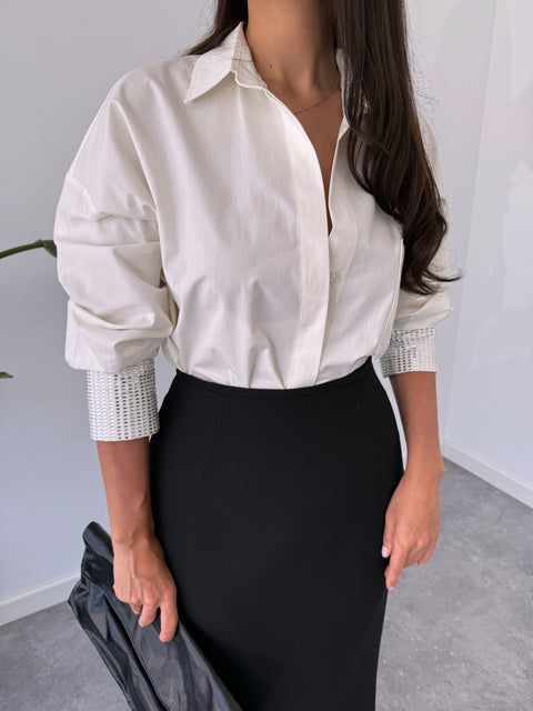 MANŞETLERİ TAŞLI OVERSİZE GÖMLEK EKRU