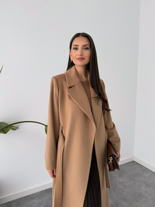 %60 YÜN İÇERİKLİ SÜS DİKİŞ DETAYLI KABAN CAMEL