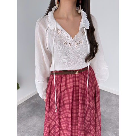 NAKIŞ DETAY %100 RAMİ BLUZ BEYAZ